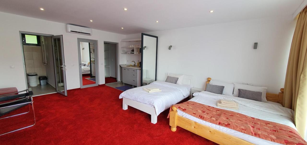 Modern Rooms Колібіца Екстер'єр фото